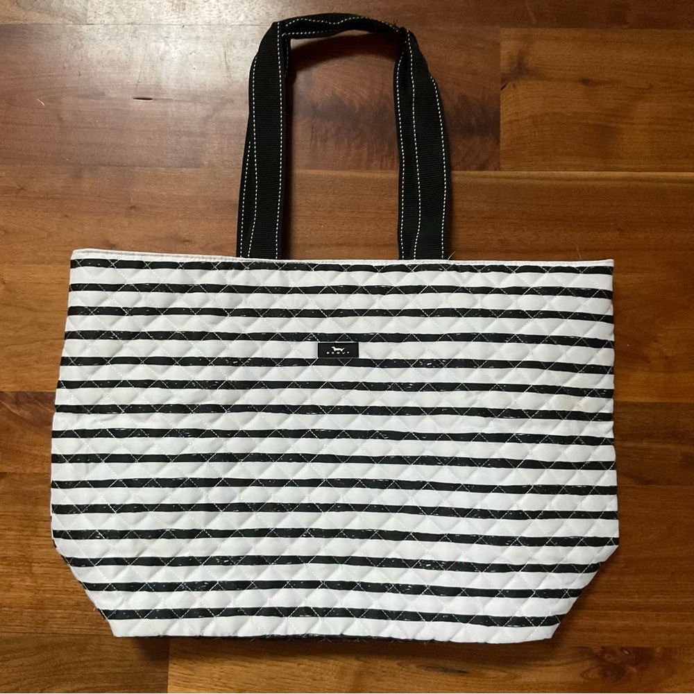 Scout Bags Plus 1 Foldable Travel Bag With Inner Pouch Black & White Striped